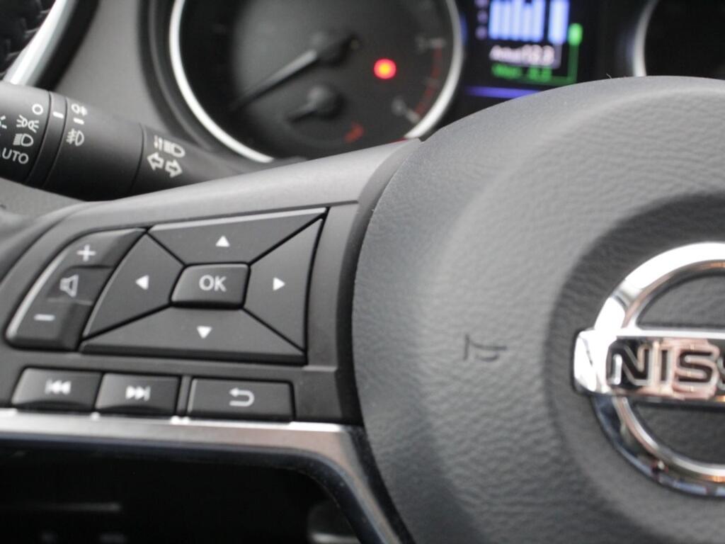 Nissan Qashqai DIG-T 103 kW (140 CV) E6D ACENTA 13