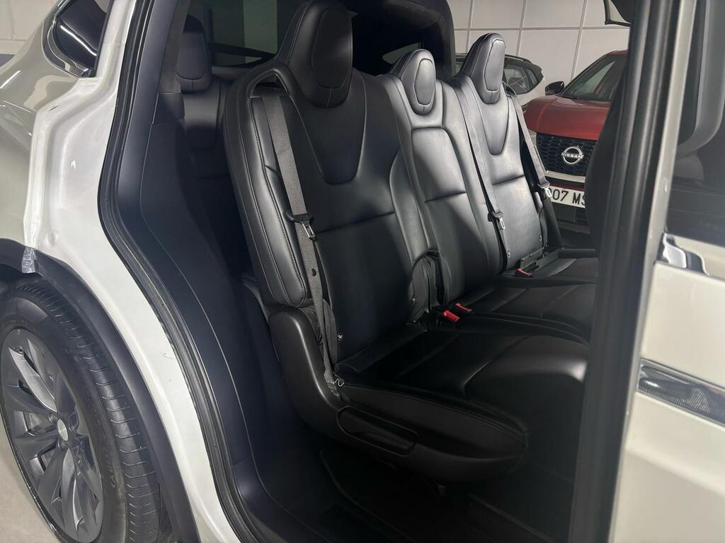 Tesla Model X 75D 4WD 14