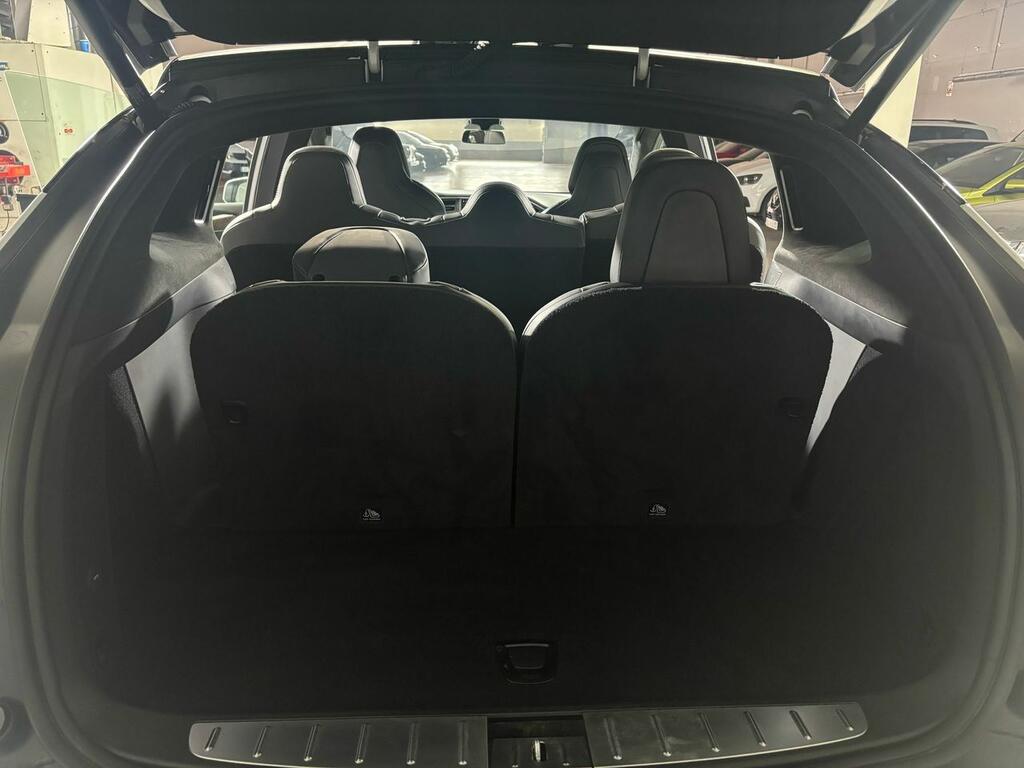 Tesla Model X 75D 4WD 17