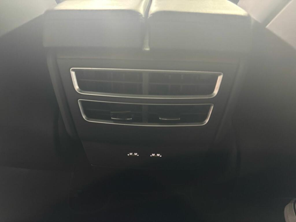 Tesla Model X 75D 4WD 29