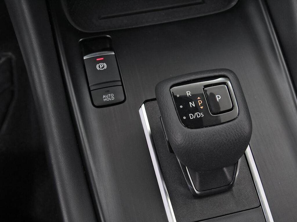 Nissan Qashqai DIG-T 116kW Xtronic N-Connecta 31