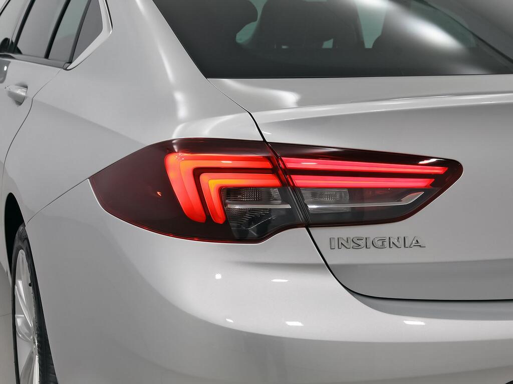 Opel Insignia GS Business Elegance 2.0D DVH 130kW AT8 39