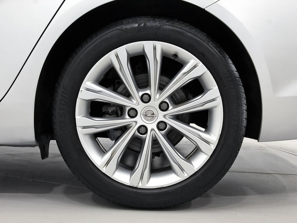 Opel Insignia GS Business Elegance 2.0D DVH 130kW AT8 11
