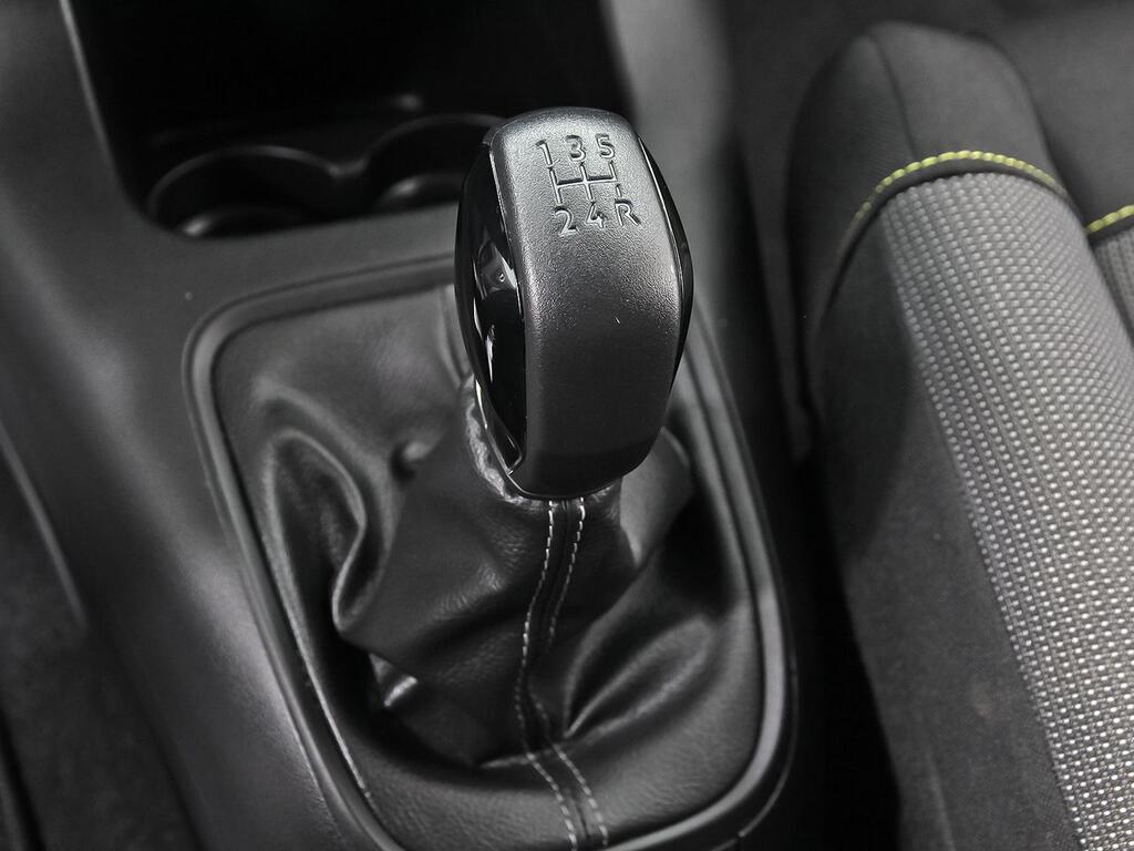 Citroën C3 PureTech 60KW (83CV) Feel 28