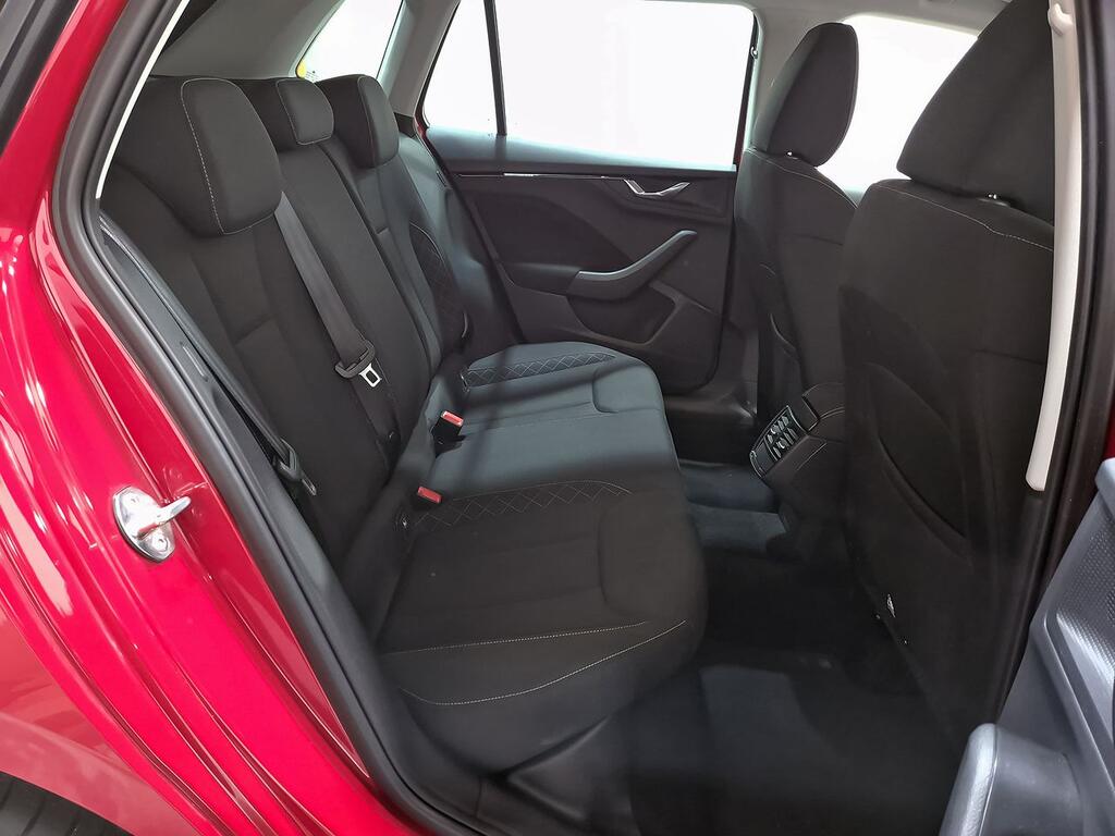 Skoda Kamiq 1.0 TSI 70kW (95CV) AMBITION 6