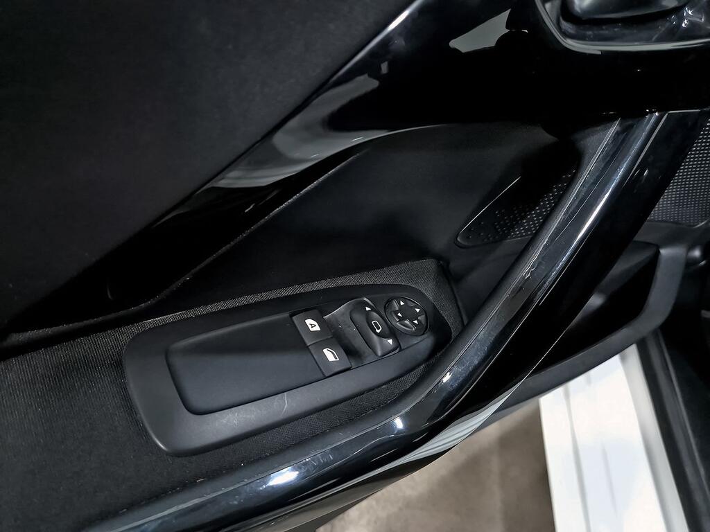 Peugeot 208 5P ACTIVE BlueHDi 73kW (100CV) 11