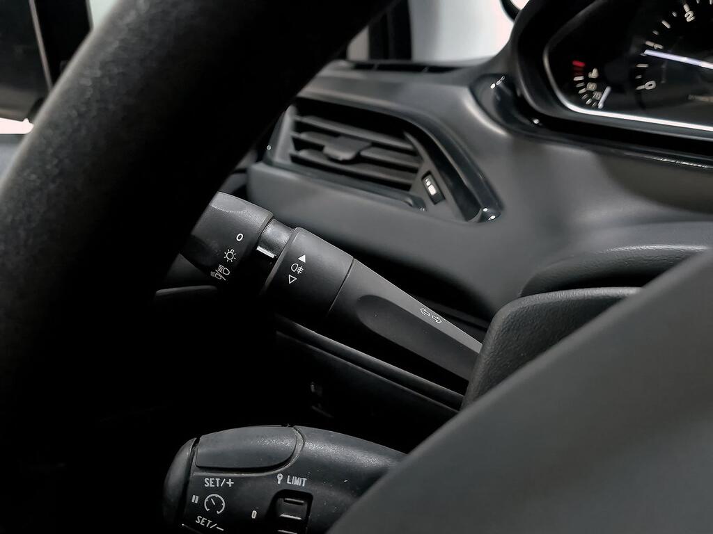 Peugeot 208 5P ACTIVE BlueHDi 73kW (100CV) 14