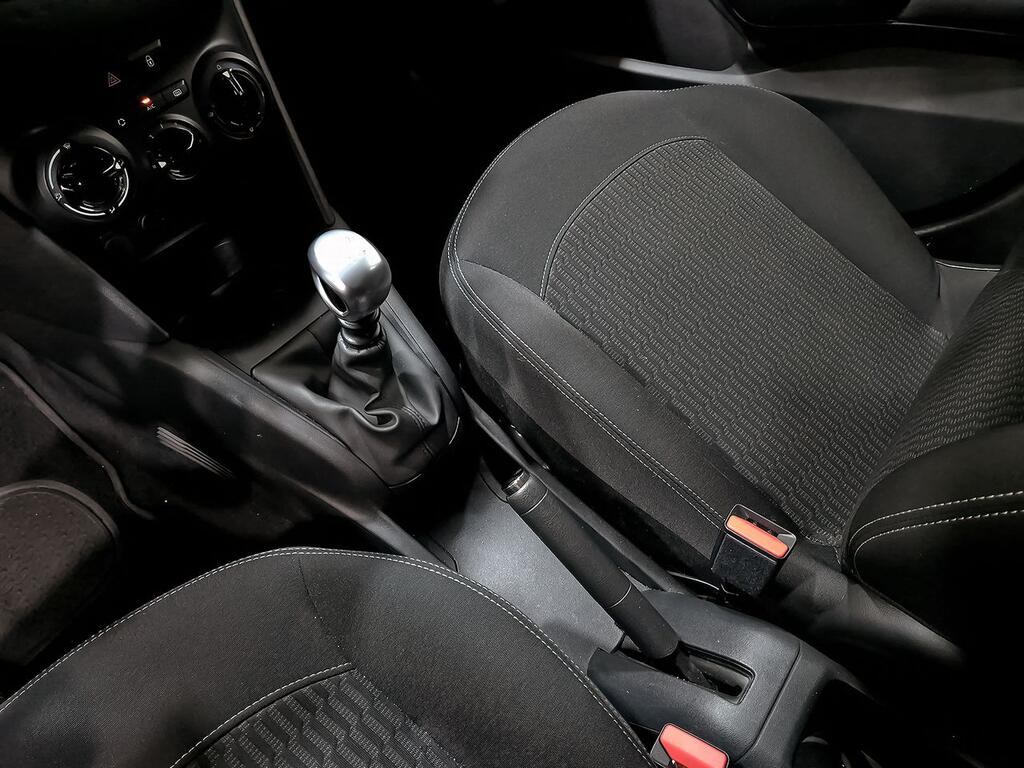 Peugeot 208 5P ACTIVE BlueHDi 73kW (100CV) 26