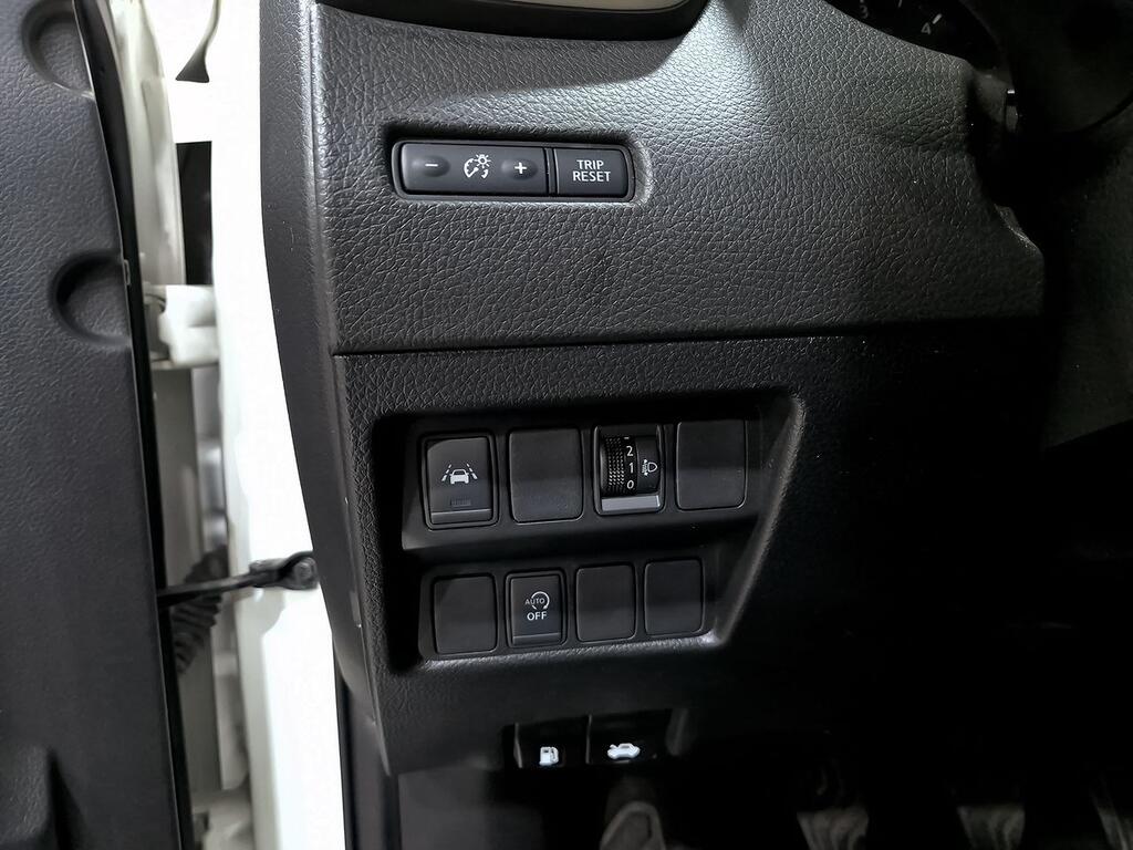 Nissan Qashqai dCi 85 kW (115 CV) E6D N-CONNECTA 12