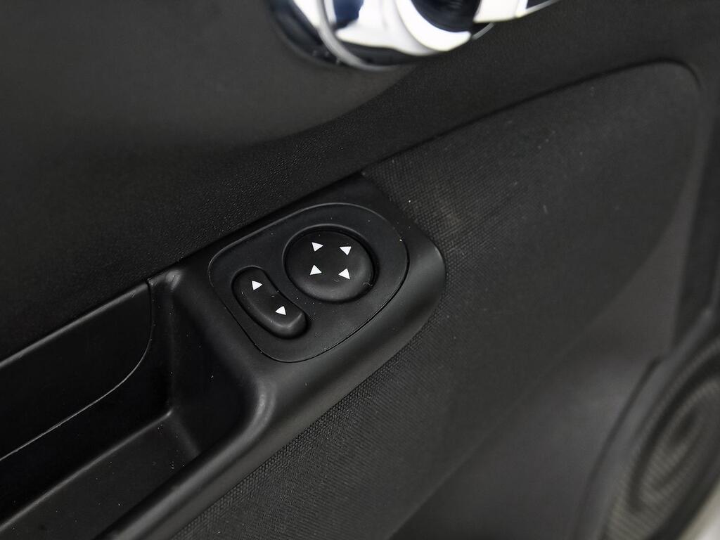 Fiat 500 Lounge 1.0 6v GSE 52KW (70 CV) 13