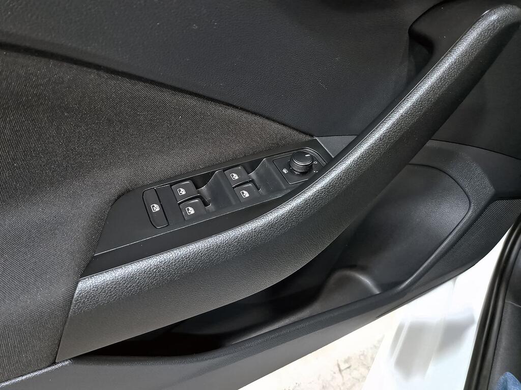 Skoda Kamiq 1.0 TSI 81kW (110CV) DSG Scout 11