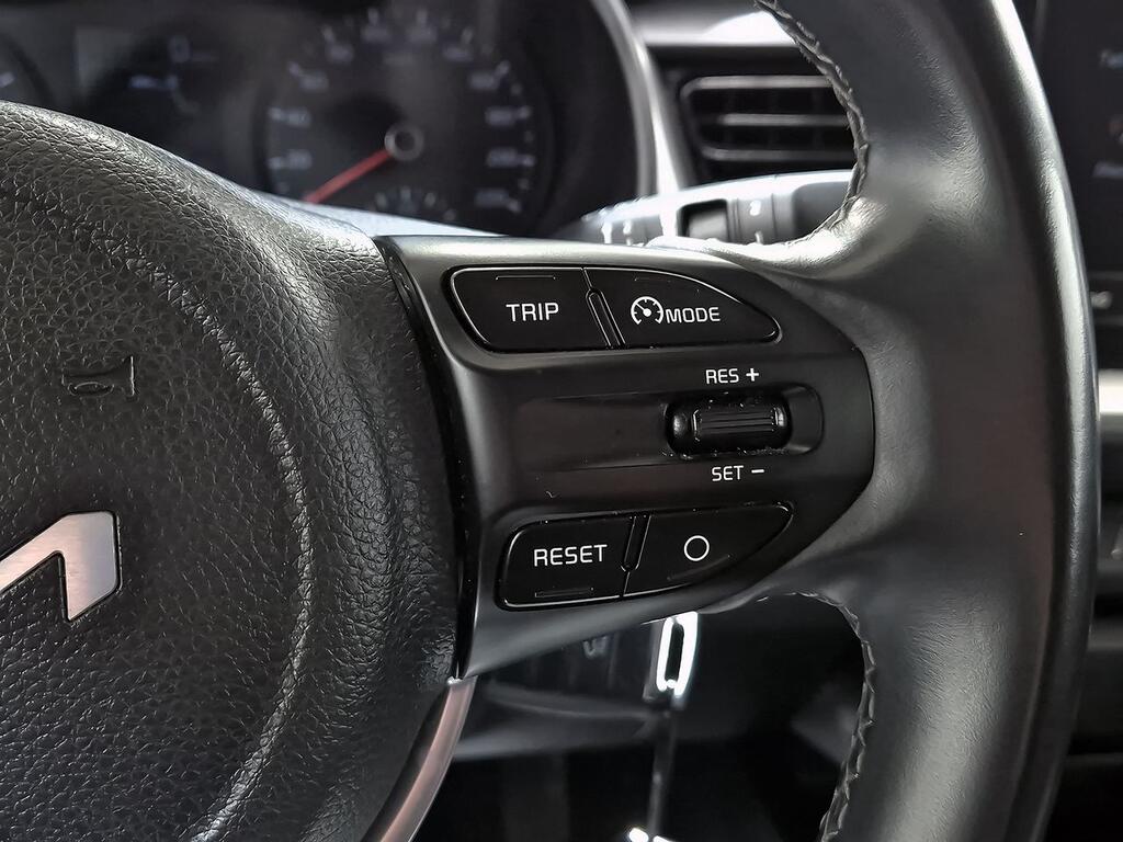 Kia Stonic 1.2 DPi 62kW (84CV) Concept 17