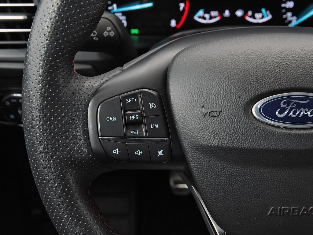 Ford Focus 1.0 Ecoboost MHEV 92kW ST-Line Style SIP 18