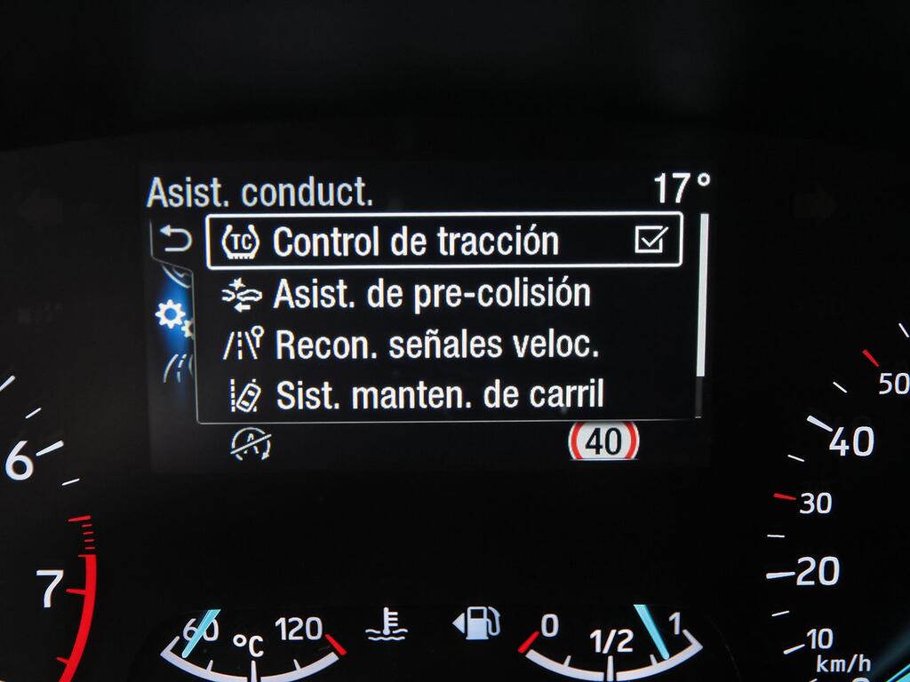 Ford Focus 1.0 Ecoboost MHEV 92kW ST-Line Style SIP 26