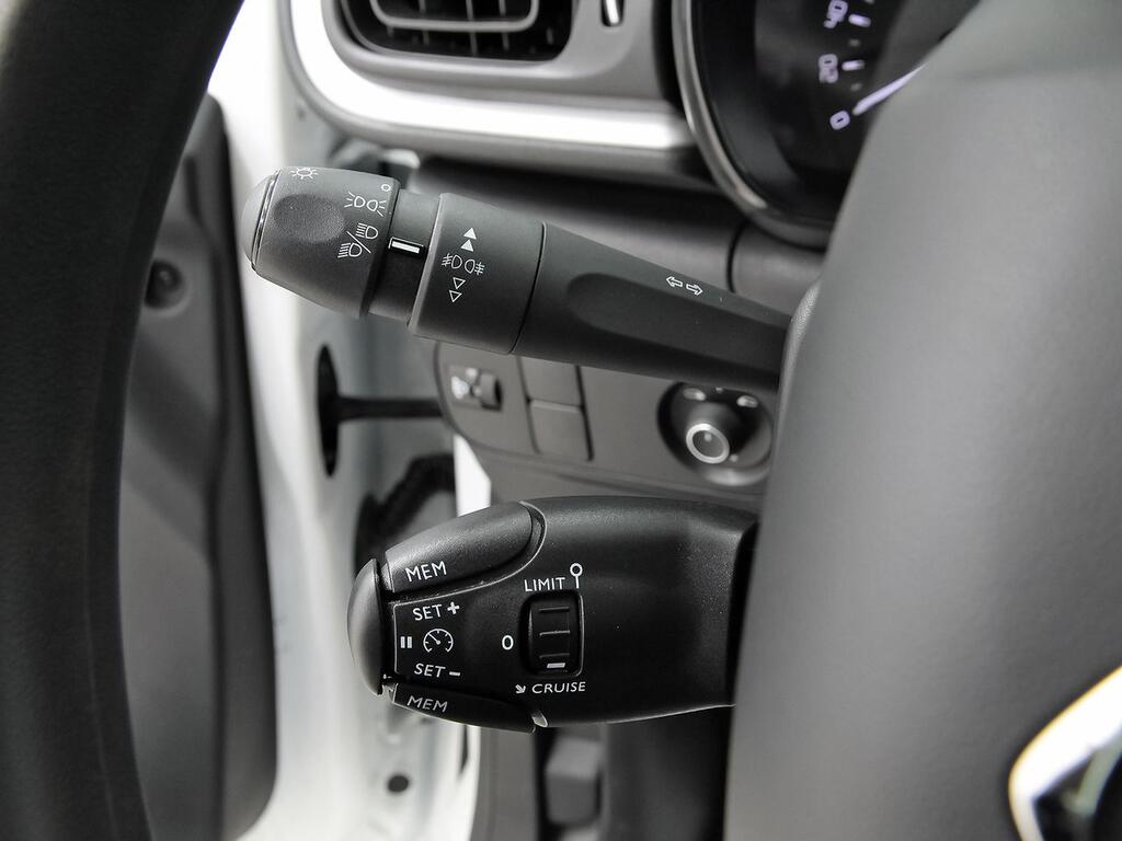 Citroën C3 BlueHDi 75KW (100CV) S&S Feel 13