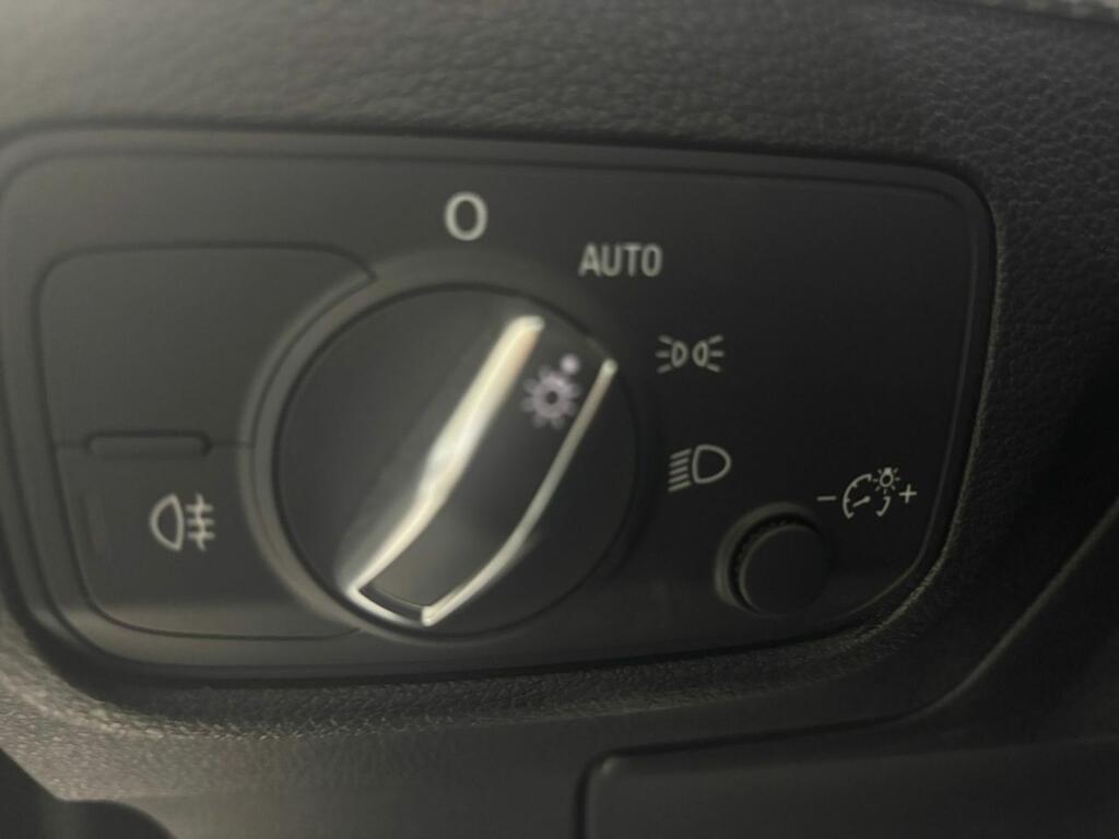 Audi Q2 S line 30 TDI 85kW (116CV) 7