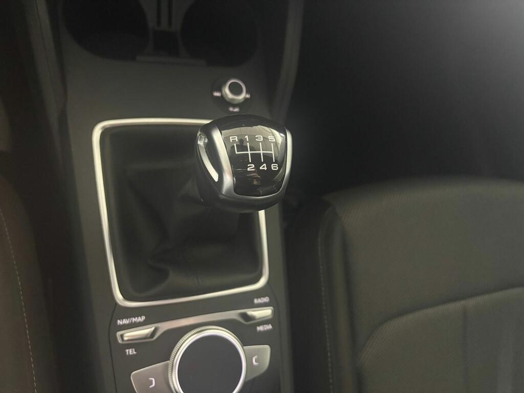 Audi Q2 S line 30 TDI 85kW (116CV) 9