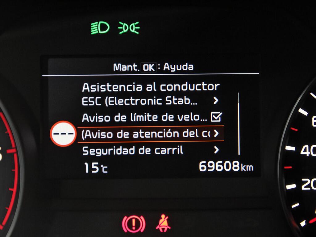Kia Sportage 1.6 MHEV GT Line Essential 115CV 4x2 27