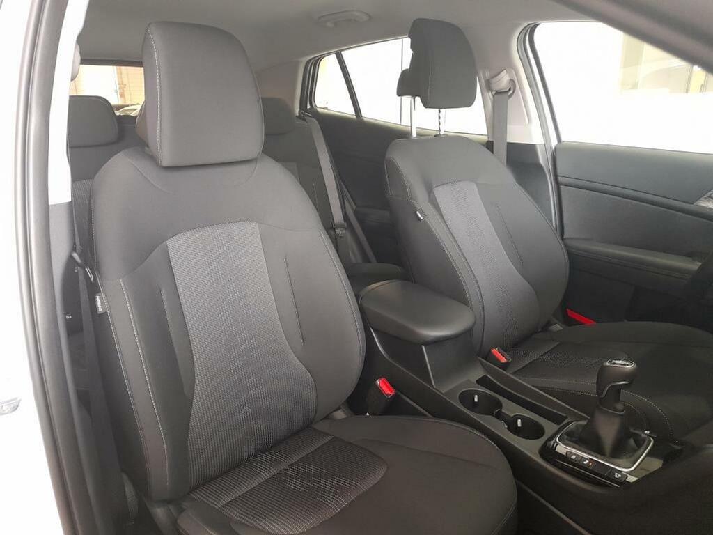 Kia Sportage 1.6 T-GDi MHEV 110kW (150CV) Drive 4x2 10