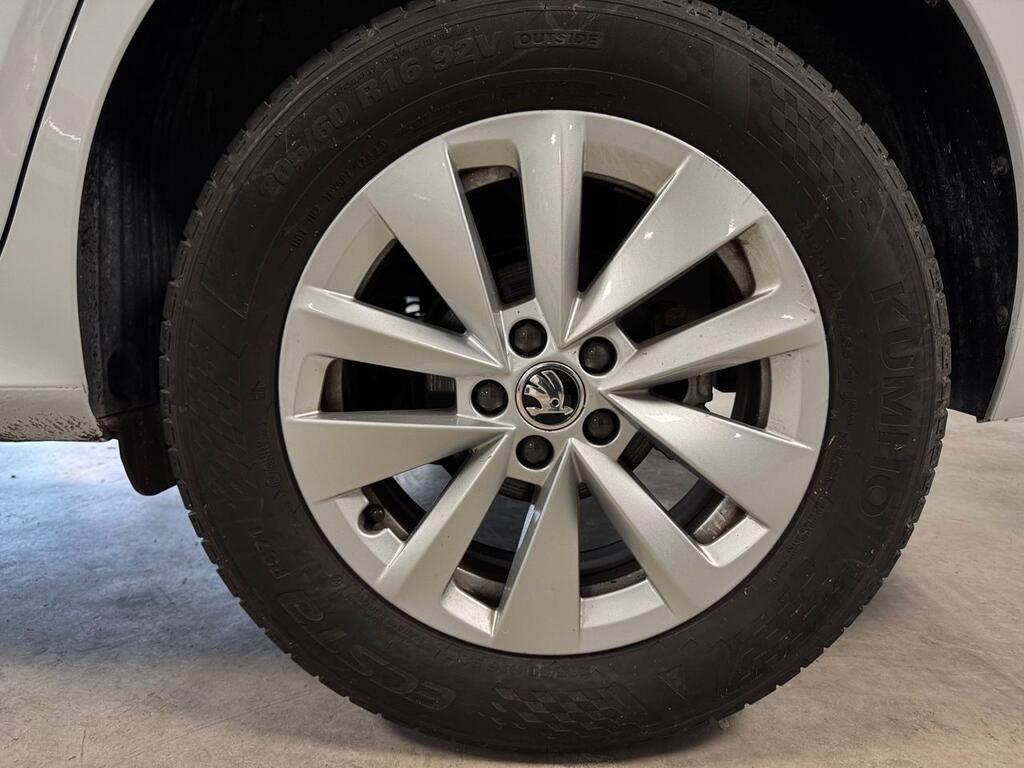 Skoda Kamiq 1.5 TSI 110kW (150CV) AMBITION 8
