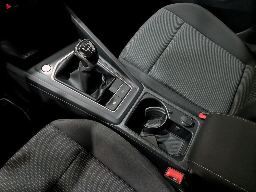 Volkswagen Golf 2.0 TDI 85kW (115CV) 21