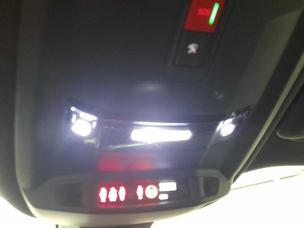 Peugeot 2008 GT Line Puretech 130 S&S BVM6 32
