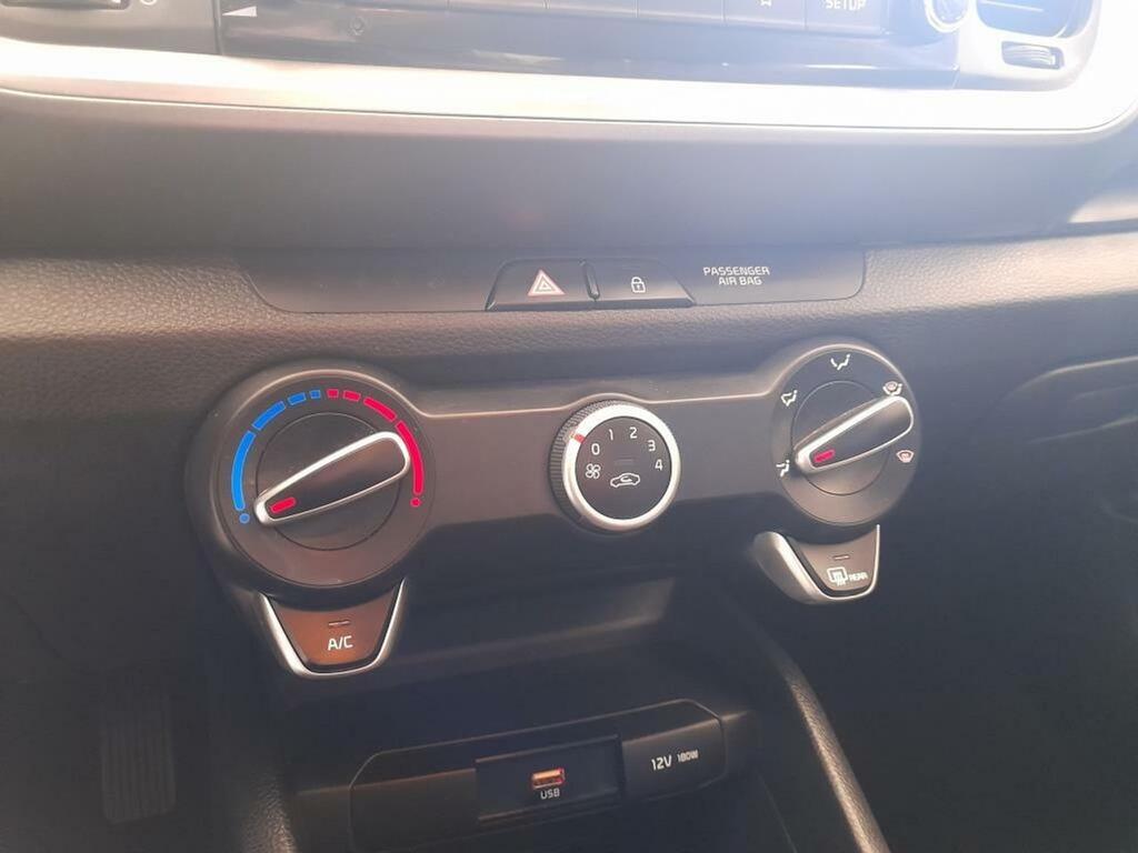 Kia Stonic 1.0 T-GDi 74kW (100CV) MHEV iMT Concept 22