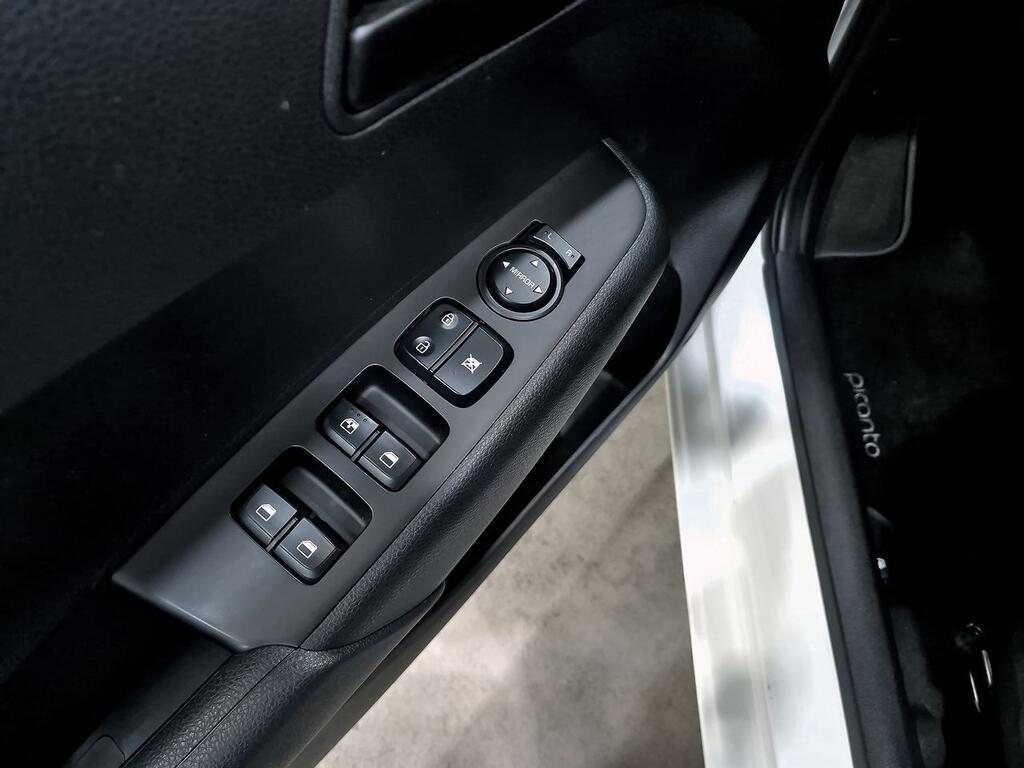 Kia Picanto 1.0 DPi 49kW (67CV) Concept 11