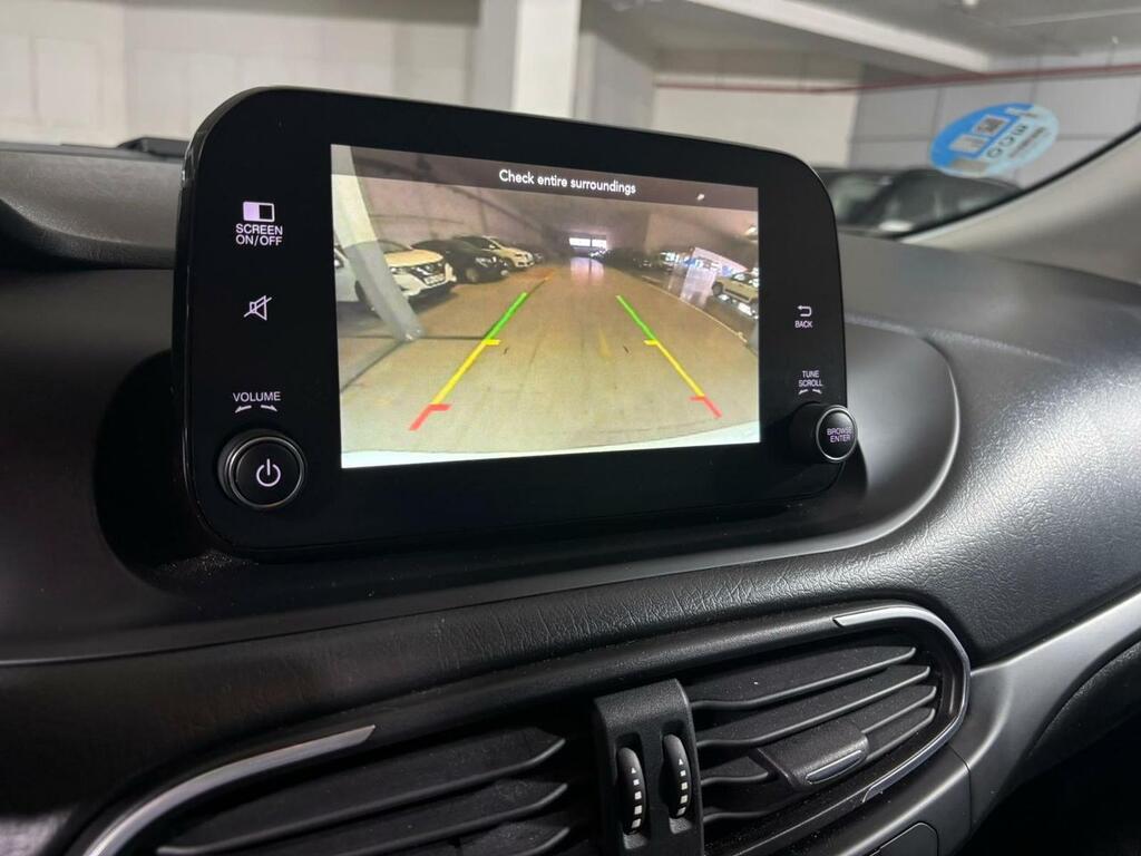Fiat Tipo City Cross 1.5 Hybrid 97kW (130CV) DCT 16