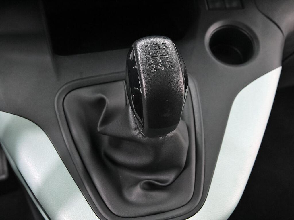 Citroën Berlingo Talla M BlueHDi 100 S&S FEEL 28