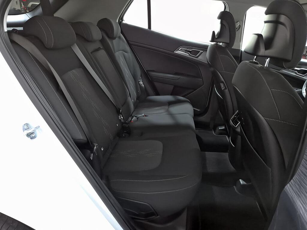 Kia Sportage 1.6 T-GDi MHEV 110kW (150CV) Drive 4x2 8