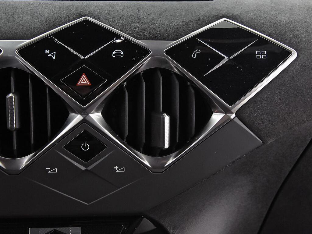 DS Automobiles DS 3 PureTech 96kW (130CV) PERFORMANCE LINE 27