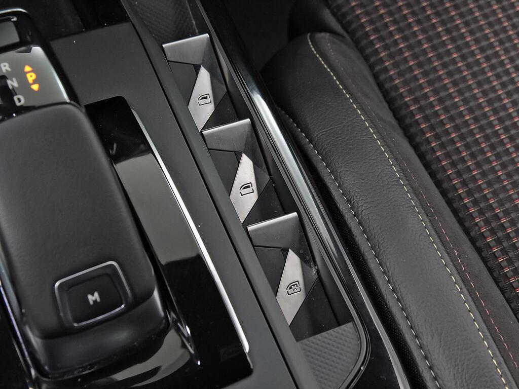 DS Automobiles DS 3 PureTech 96kW (130CV) PERFORMANCE LINE 31