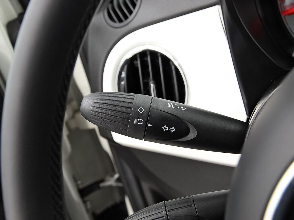 Fiat 500 Cult 1.0 Hybrid 51KW (70 CV) 14