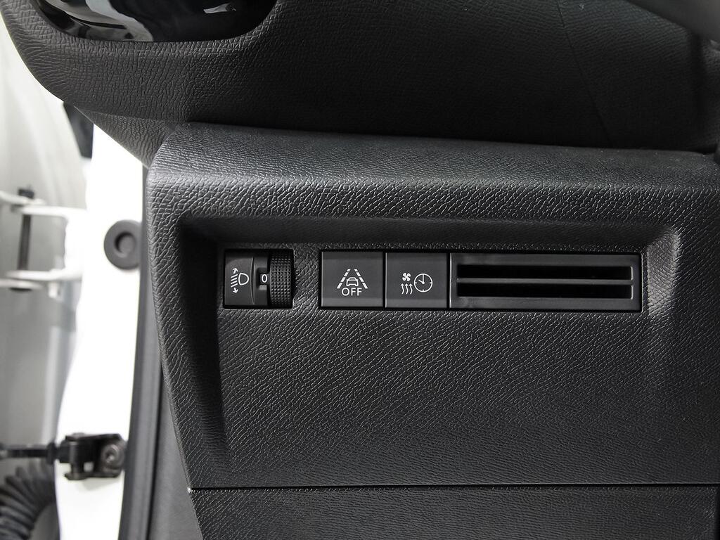 Citroën C4 ë-C4 eléctrico 100kW Feel 11