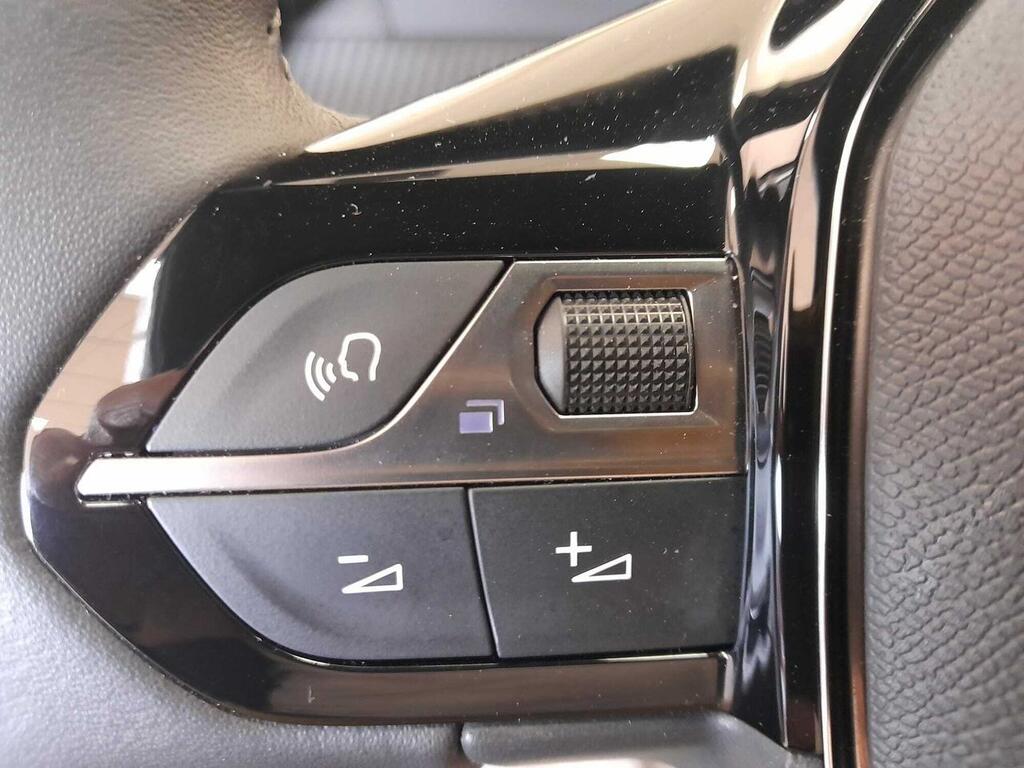 Peugeot 2008 Allure Puretech 100 S&S 6 Vel. MAN 20