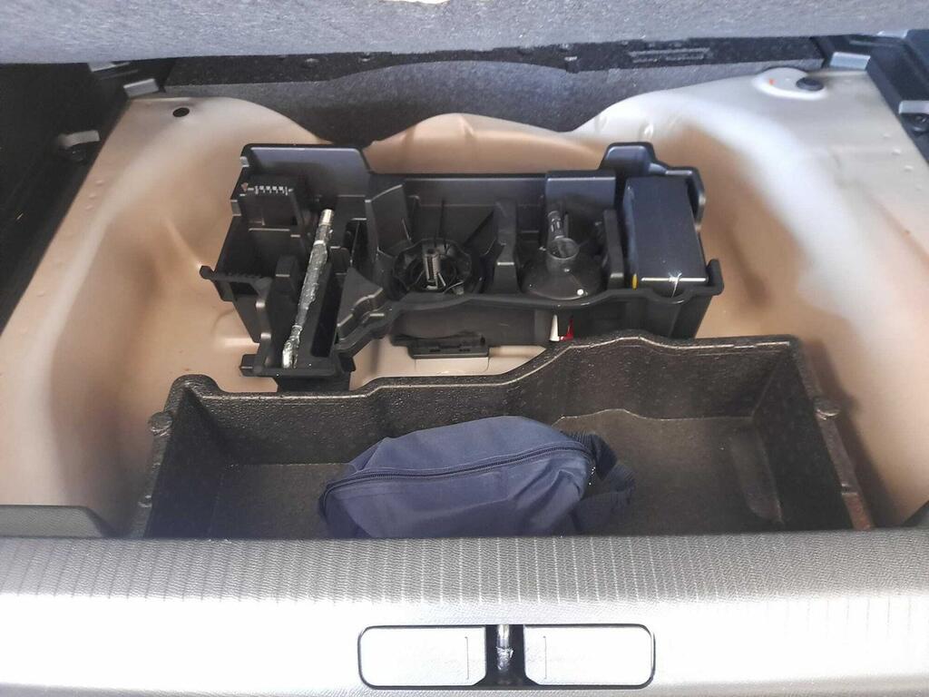Peugeot 2008 Allure Puretech 100 S&S 6 Vel. MAN 36