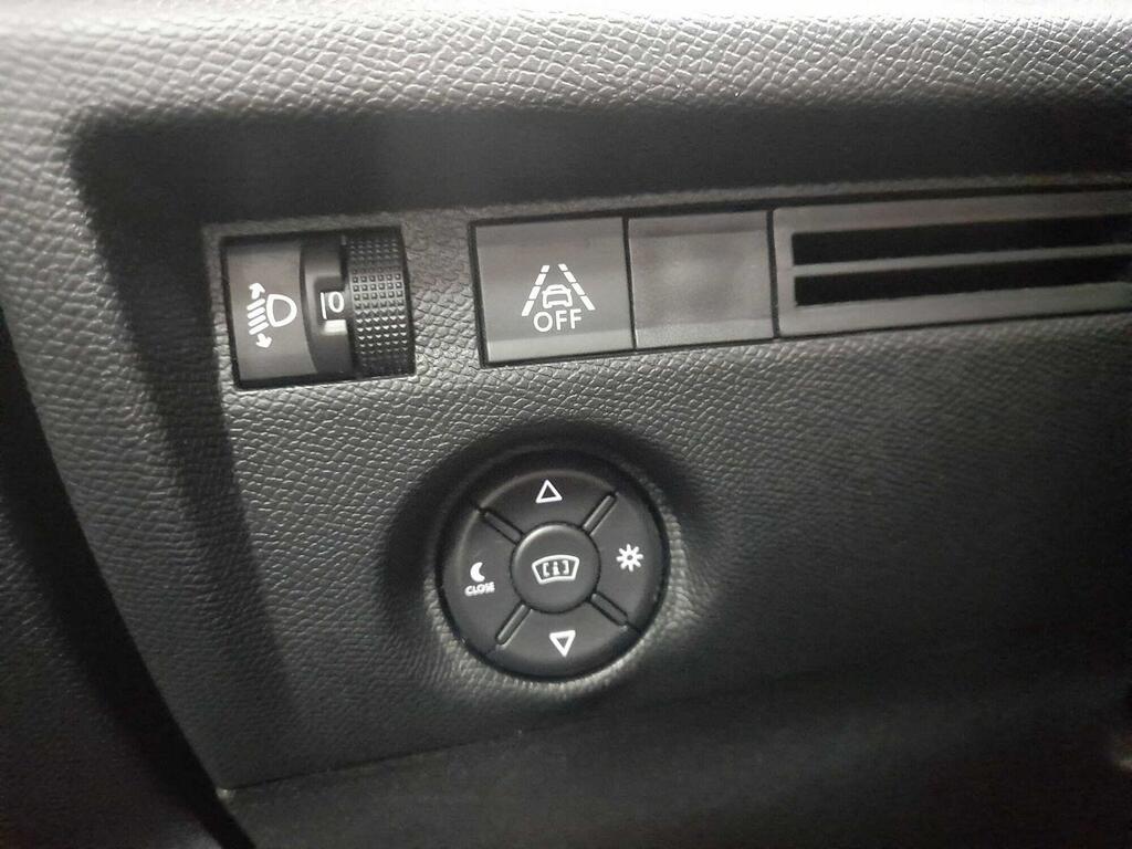 Citroën C4 BlueHdi 130 S&S EAT8 Shine 23