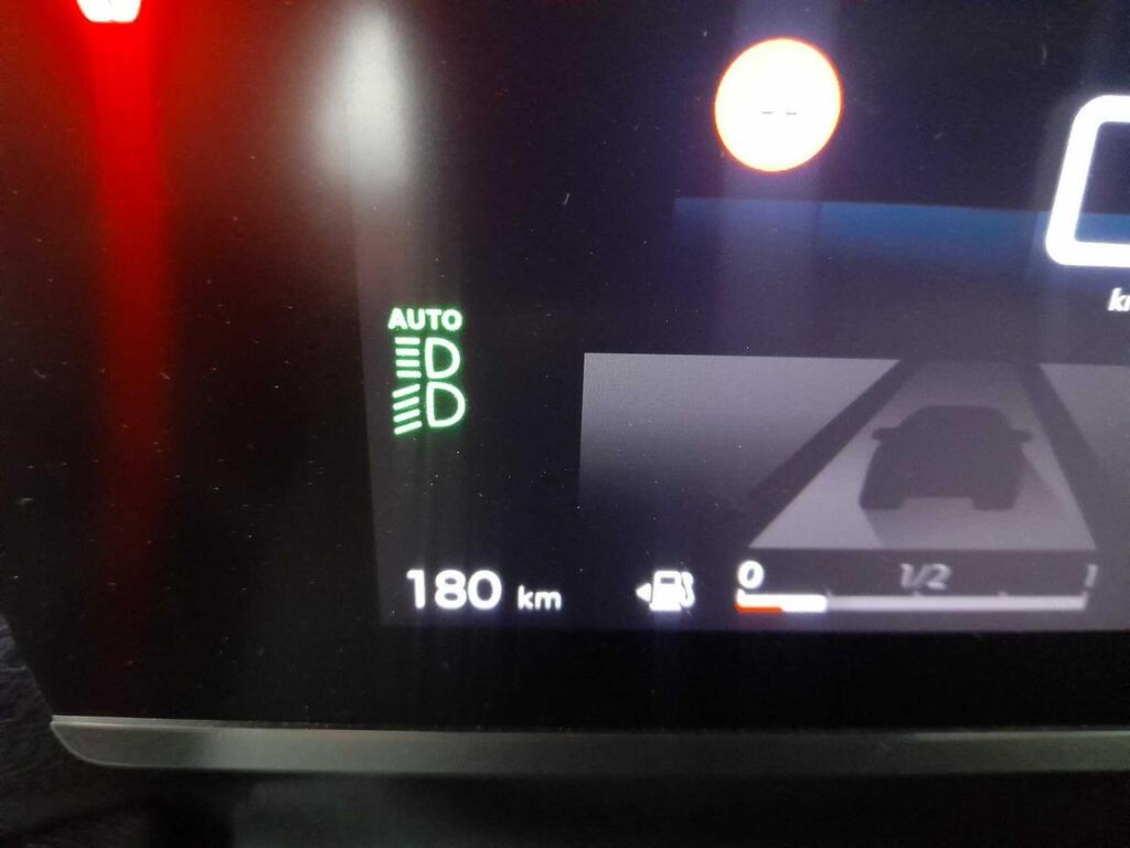 Citroën C4 BlueHdi 130 S&S EAT8 Shine 19