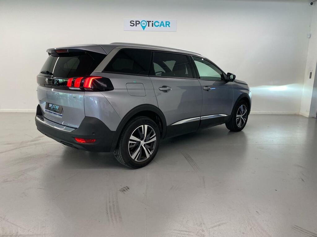 Peugeot 5008 1.2 PureTech 96KW S&S Allure Pack 6