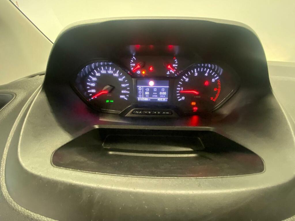 Fiat 500 Monotrim 1.0 Hybrid 51KW (70 CV) 11