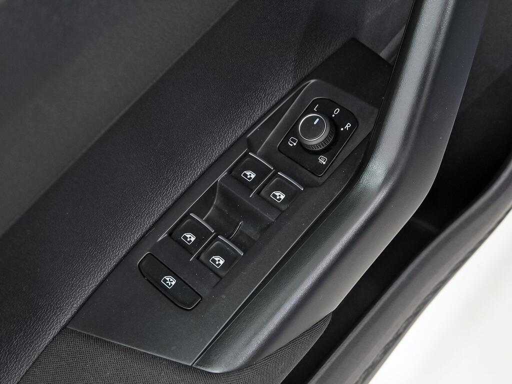 Volkswagen Polo R-Line 1.0 TSI 70kW (95CV) 10