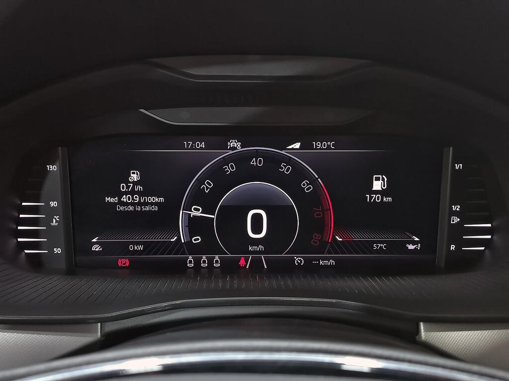 Skoda Kamiq 1.0 TSI 81kW (110CV) Sport 11