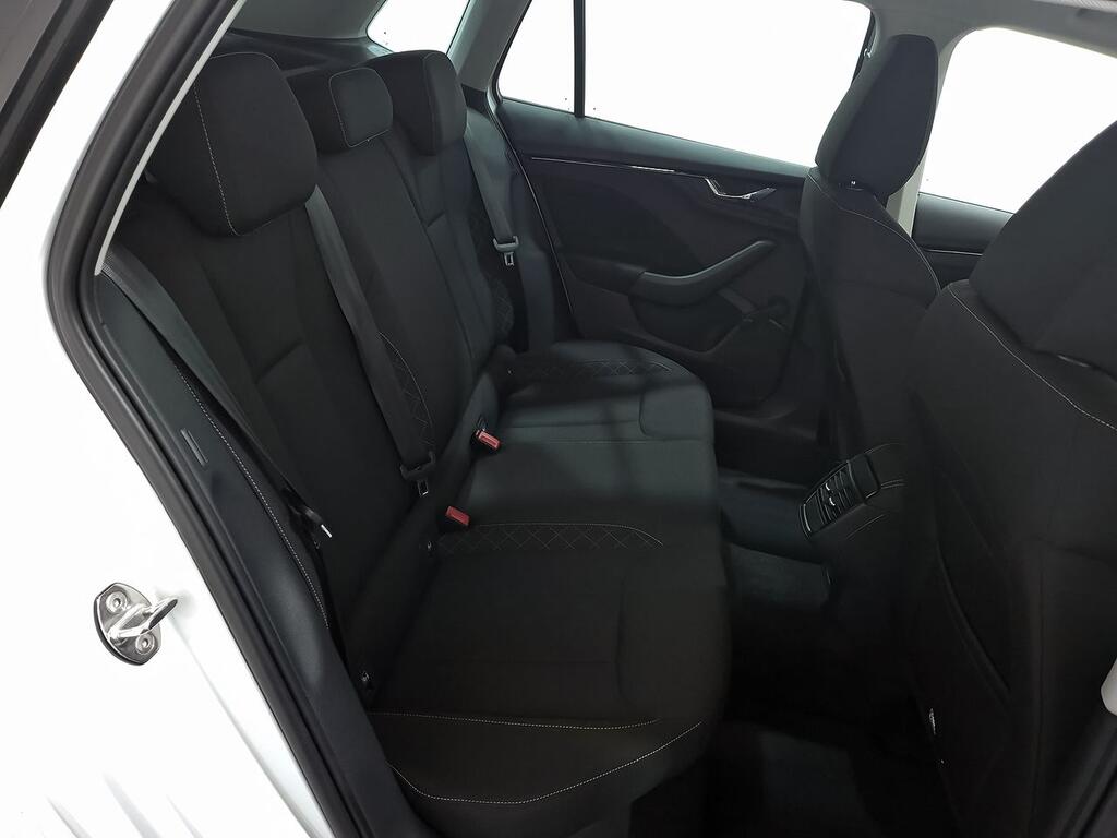Skoda Kamiq 1.0 TSI 81kW (110CV) Emotion 6