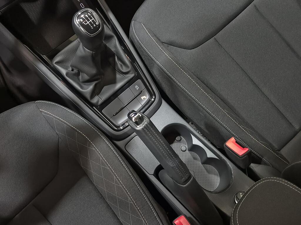 Skoda Kamiq 1.0 TSI 81kW (110CV) Emotion 28