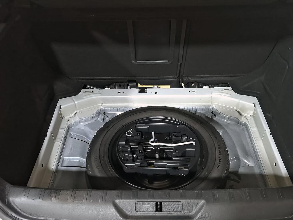 Peugeot 308 5P Allure Pack BlueHDi 130 S&S MAN 32