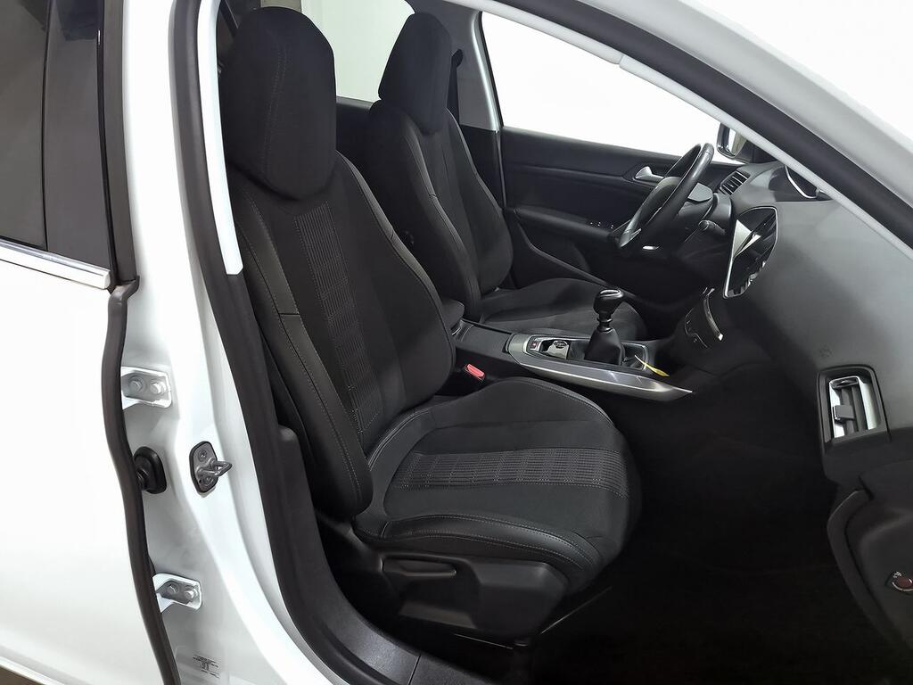 Peugeot 308 5P Allure Pack BlueHDi 130 S&S MAN 5