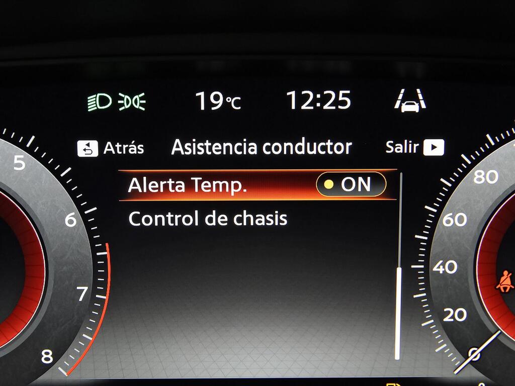 Nissan Juke DIG-T 84 kW (114 CV) 6M/T N-Connecta 29