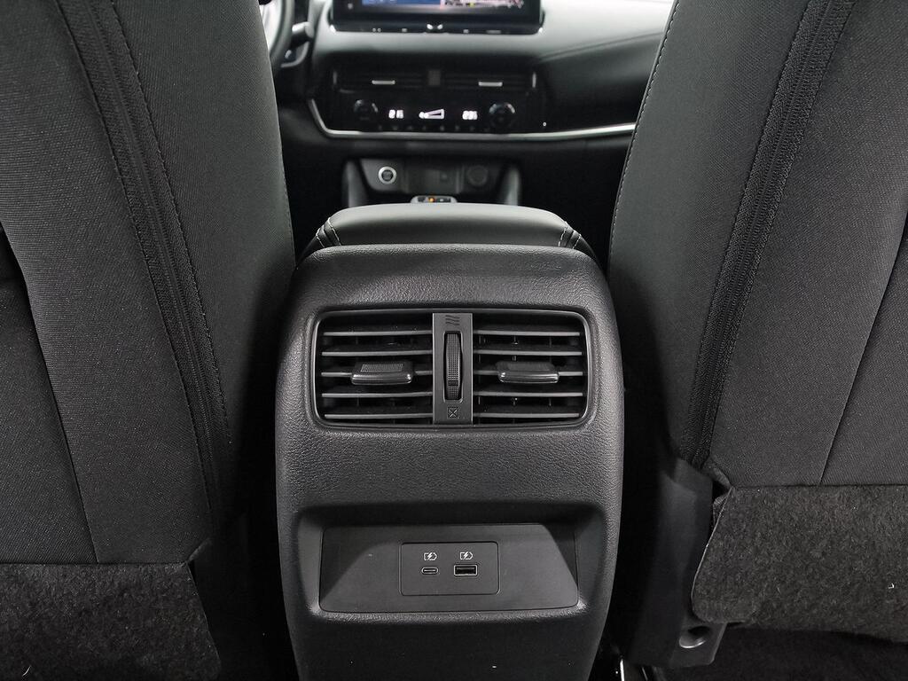 Nissan Qashqai DIG-T 116kW Xtronic N-Connecta 29