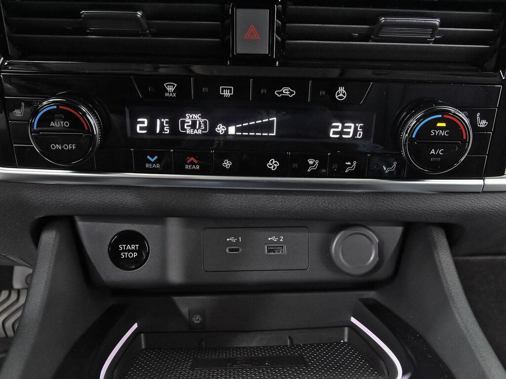 Nissan X-Trail 7pl 1.5 e-4ORCE 158kW 4x4 A/T N-Connecta 35